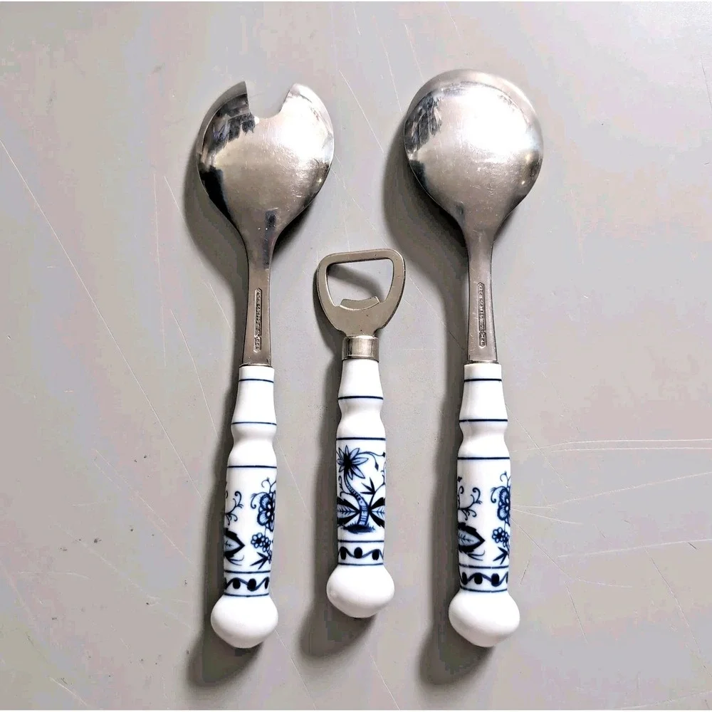 DDR ABS Rostfrei Blue Onion Porcelain Handle Salad Servers + Bottle Opener 18/10